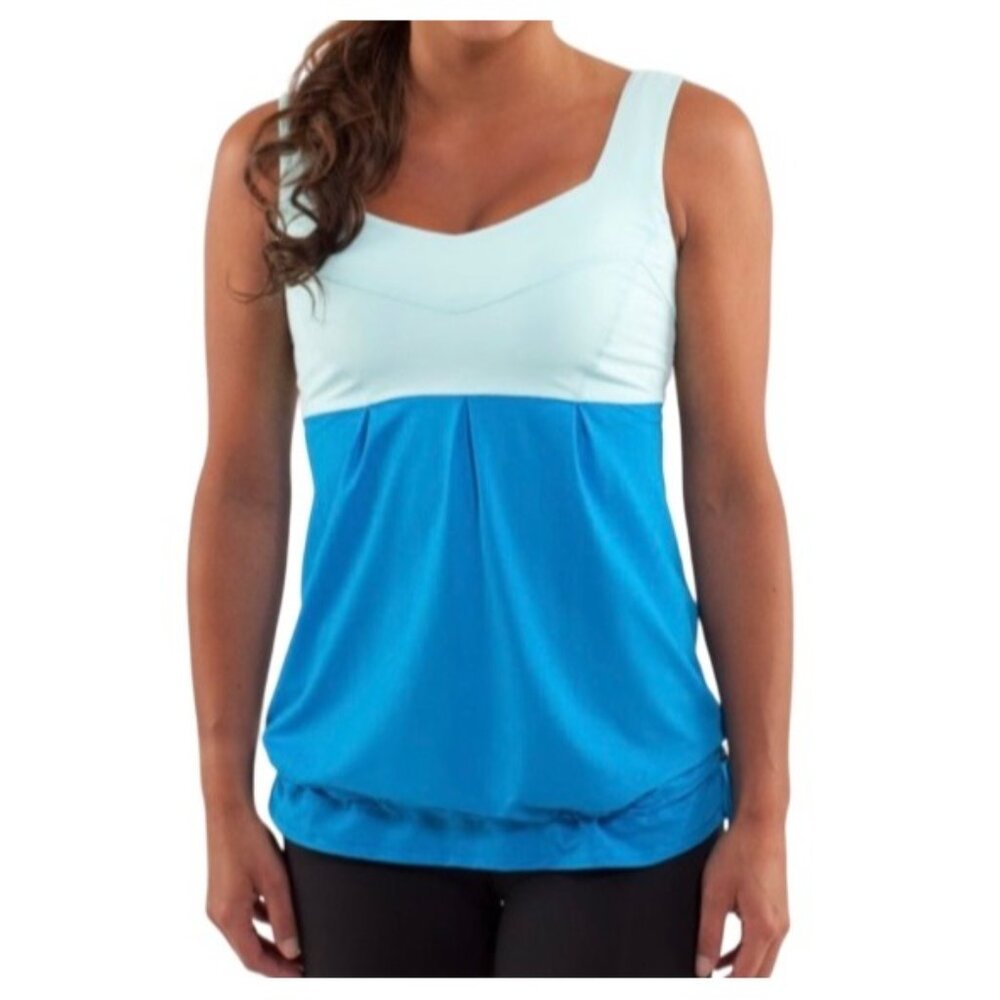 Lululemon Womens Run Tame  Me Tank Beach Blanket Blue Aqua Size 6